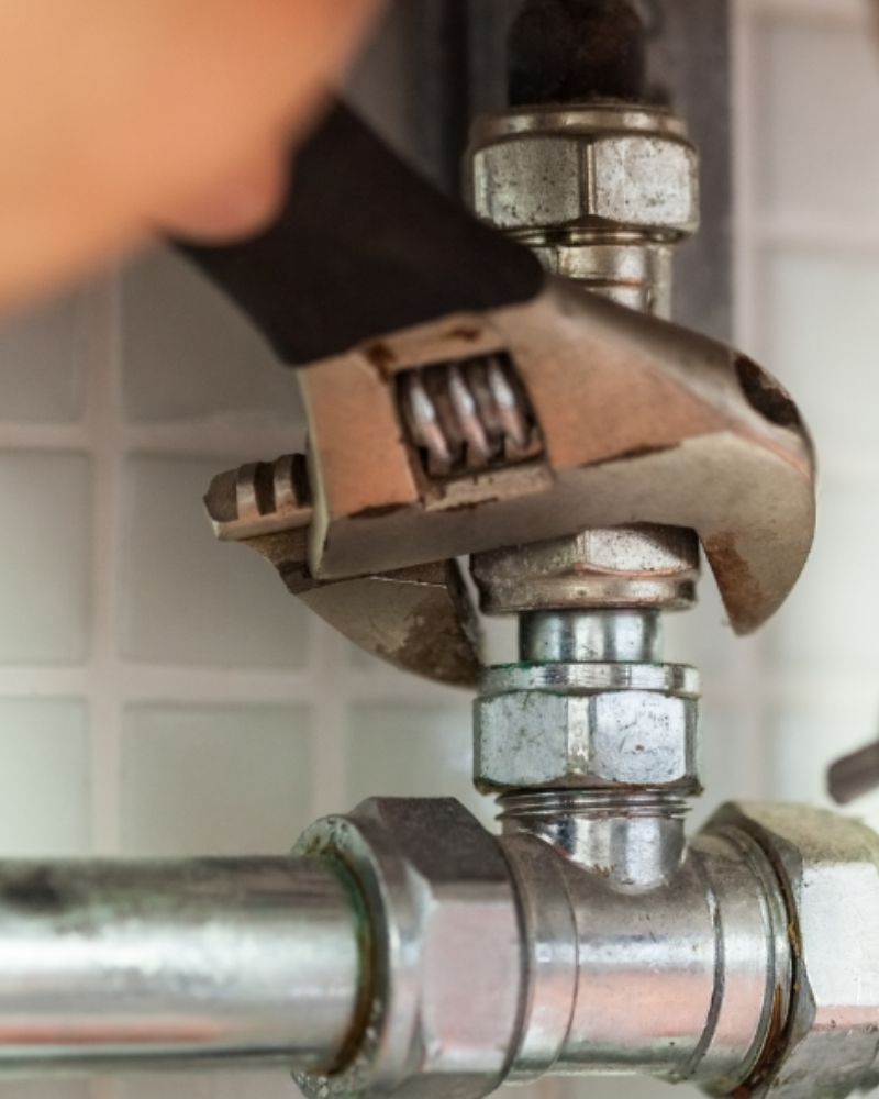 Manutenção preventiva em sistema hidráulico